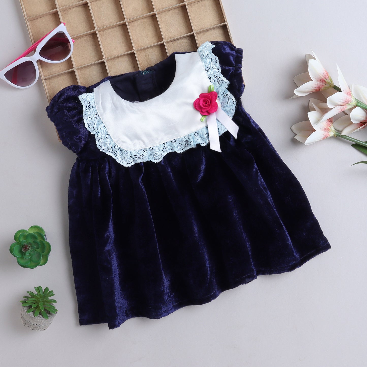 Many Frocks & velvet puff sleeve flower embellished knee length girls party dress - Blue