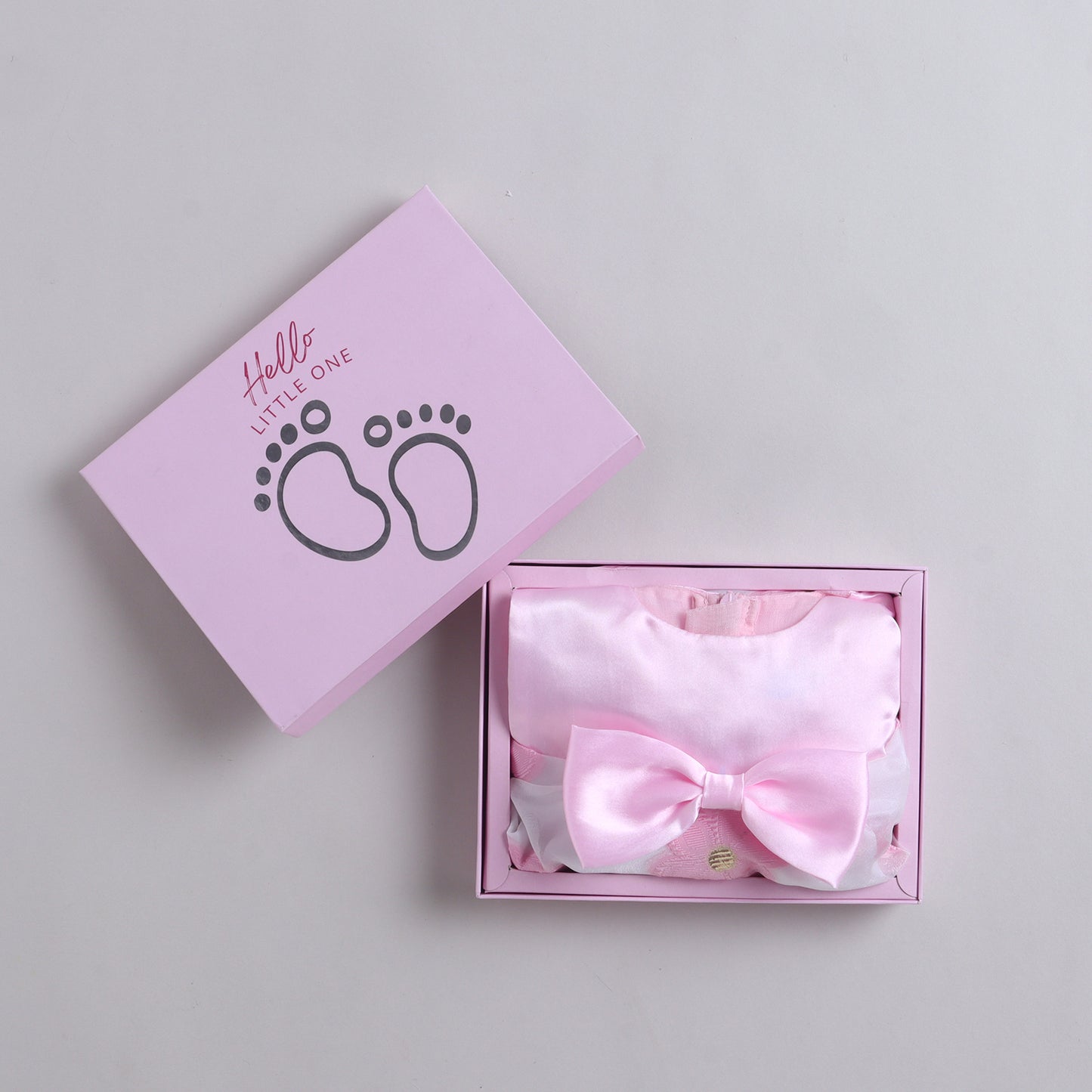 Many Frocks & Organza Sleeveless Bow Embellished Knee Length Baby Dress With Hairband Gifting Set - White & Pink