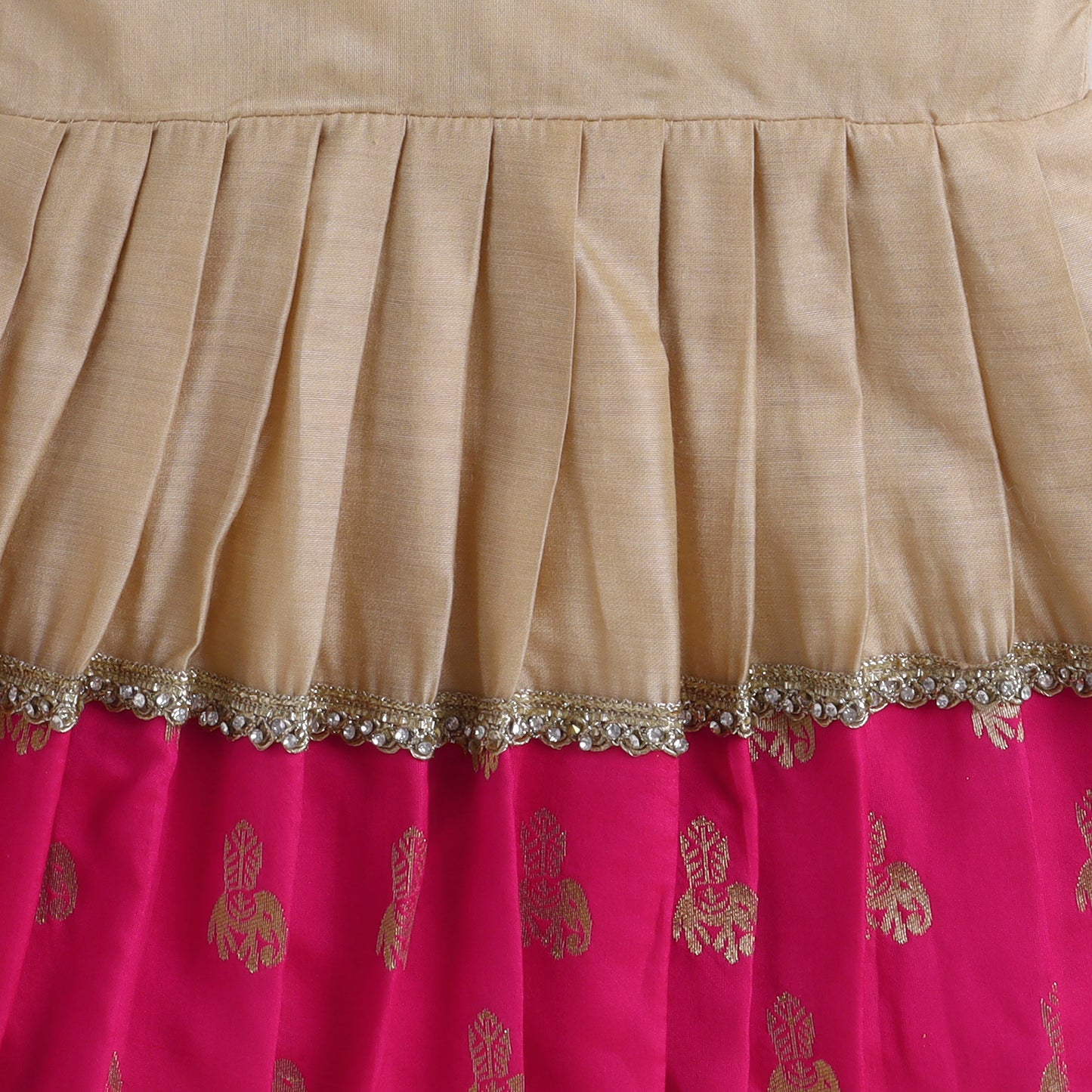 Many Frocks & Banarasi Sleeveless Lace Embellished Knee Length Baby Ethnic Dress - Beige & Pink