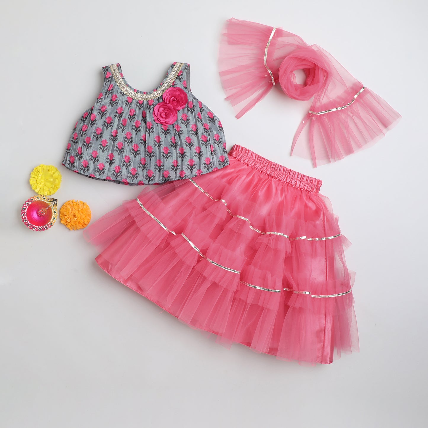 Many Frocks & sleeveless pleated choli lengha dupatta set - Pink & Grey