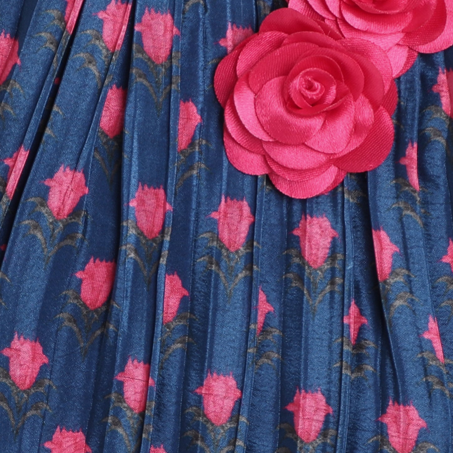 Many Frocks & sleeveless pleated choli lengha dupatta set - Pink & Blue
