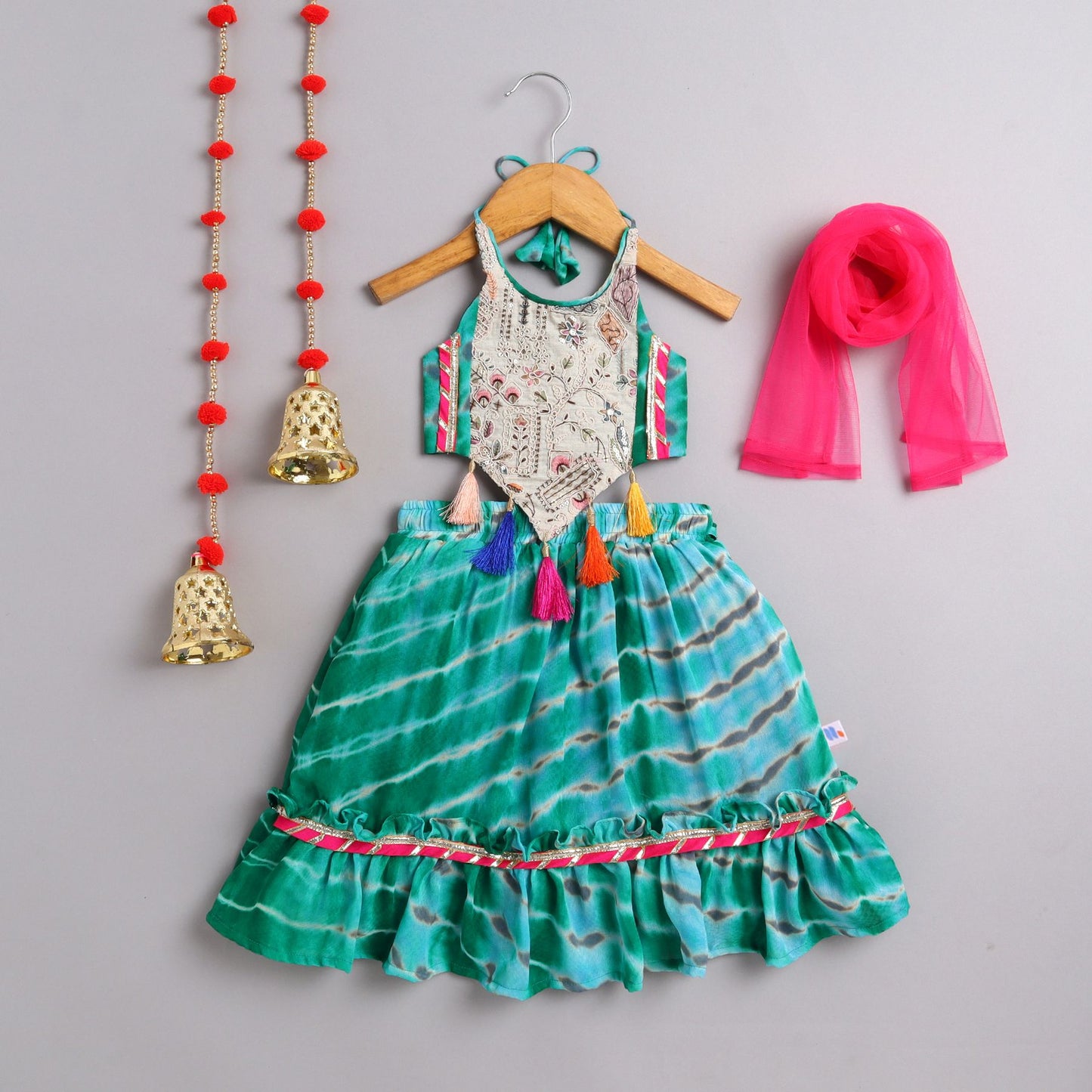 Many Frocks & georgette sleeveless tie and dye embroidered lengha choli dupatta set- Green