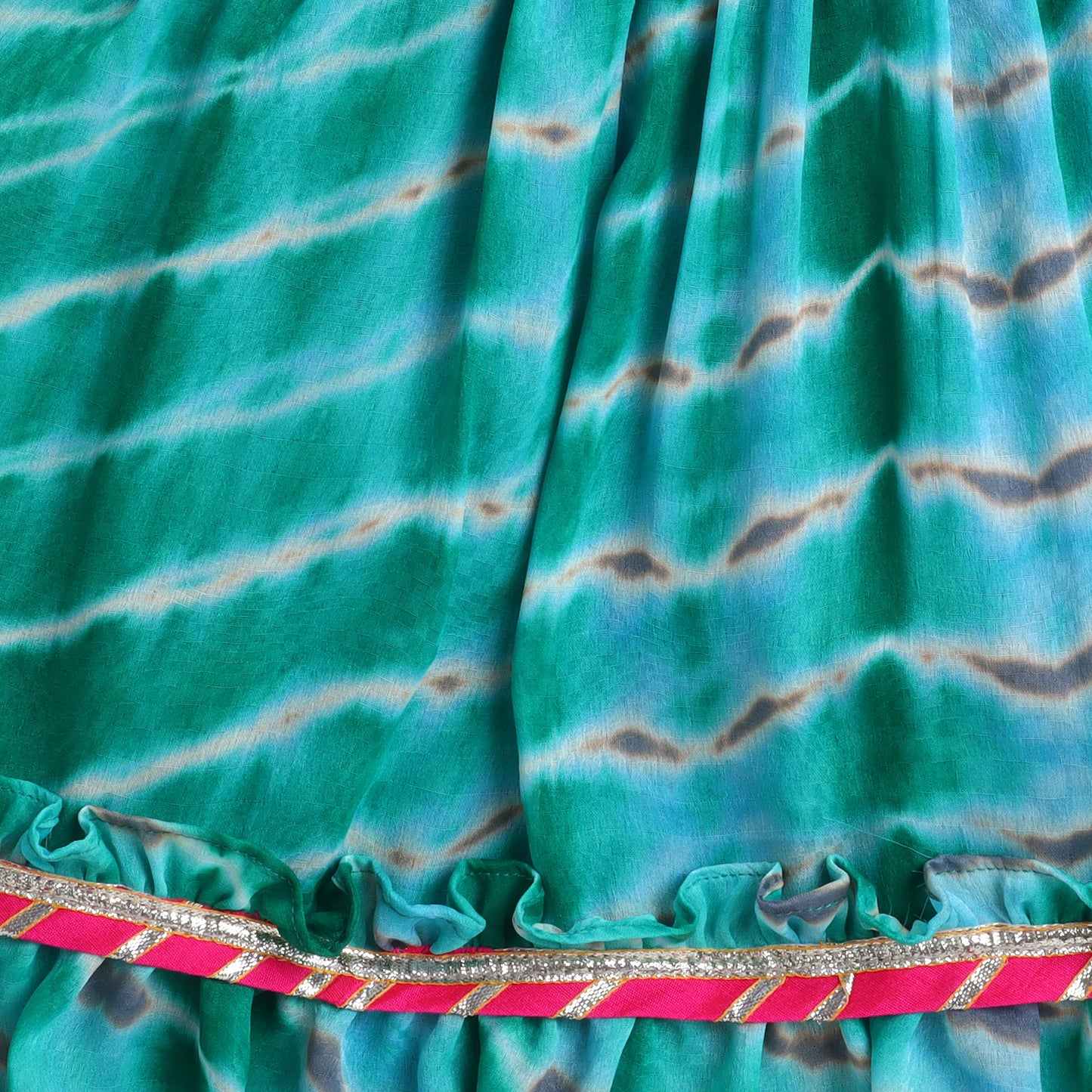 Many Frocks & georgette sleeveless tie and dye embroidered lengha choli dupatta set- Green