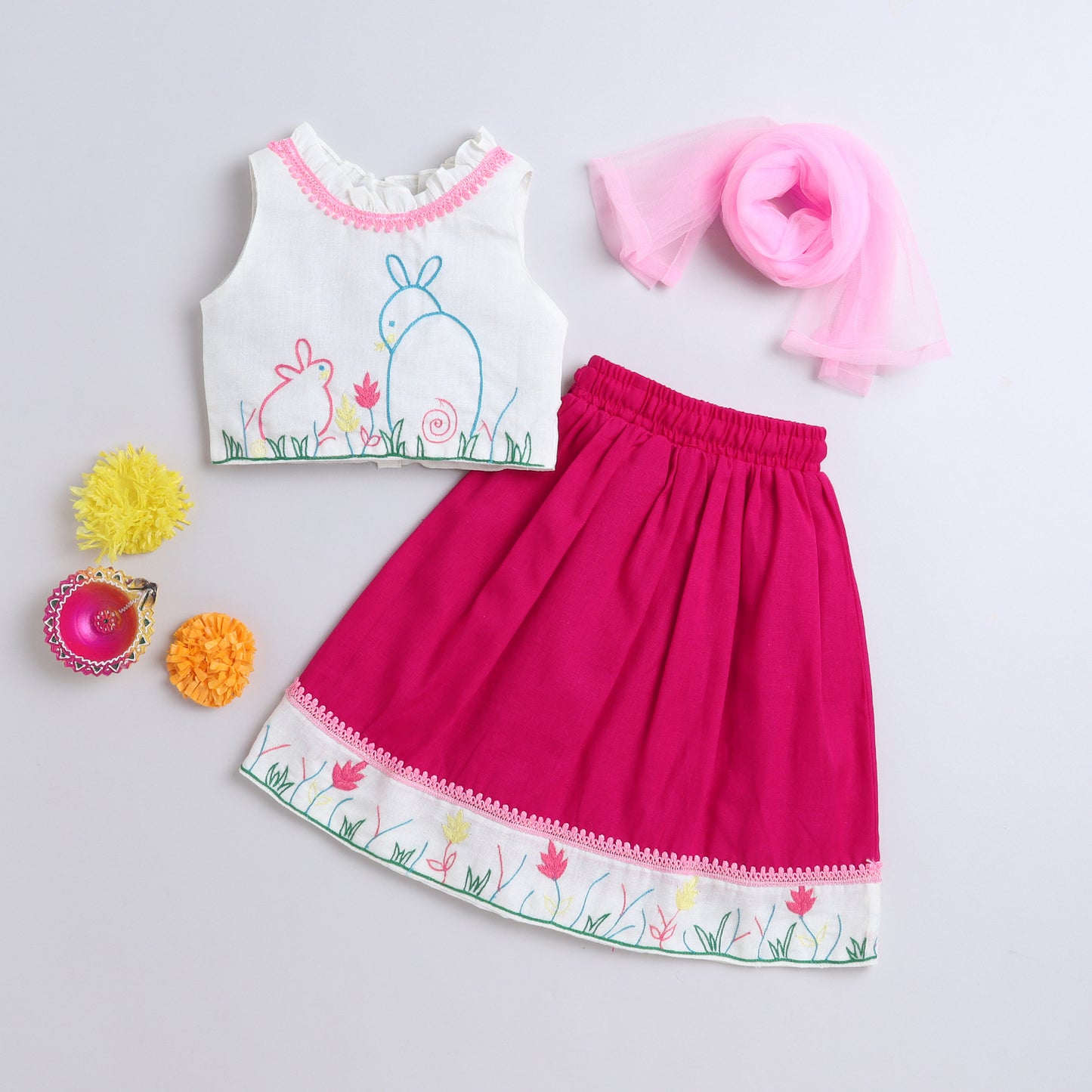 Many Frocks & cotton sleeveless hand embroidered choli lengha dupatta set - Off white & Pink