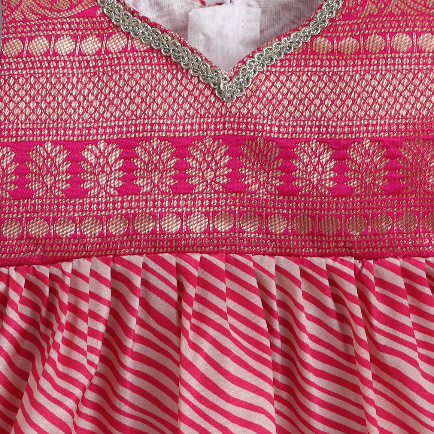 Many Frocks & Brocade body Sleeveless Lace Embellished Printed Knee Length  Baby Ethnic Dress - Pink