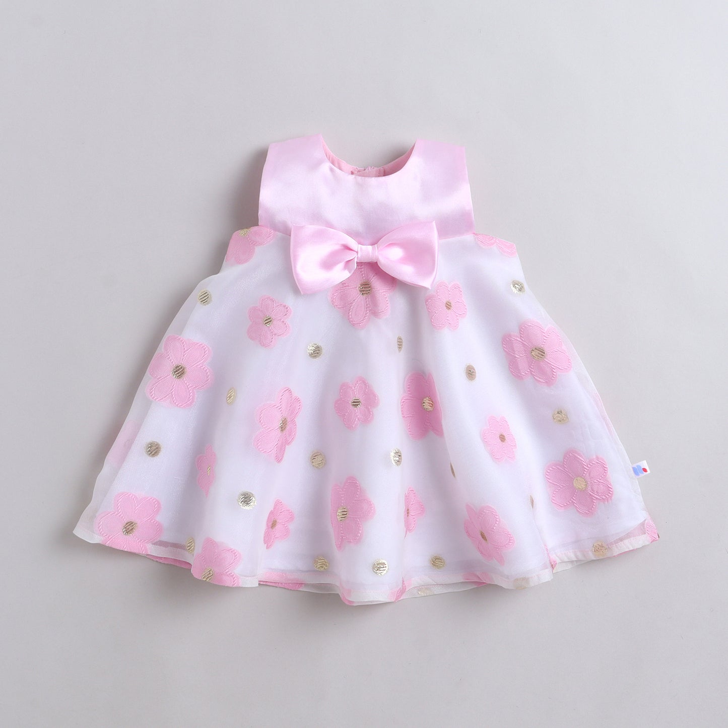 Many Frocks &amp; Organza Sleeveless Bow Embellished Knee Length Baby&nbsp; Dress With Hairband Gifting Set - White &amp; Pink