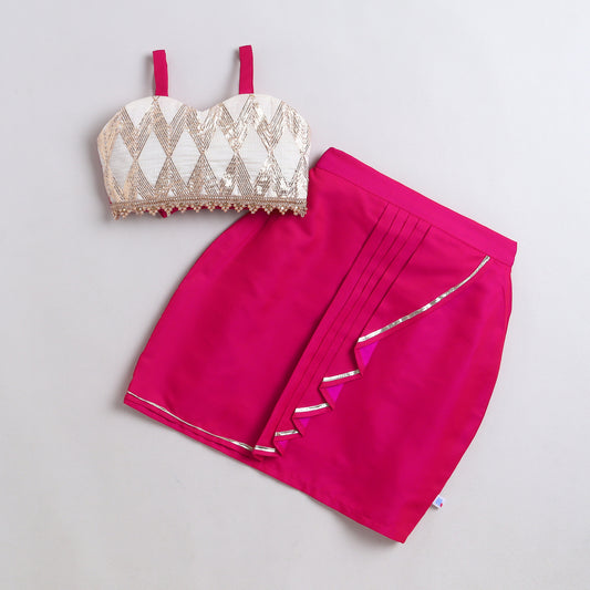 Many Frocks & Slik & Chanderi Sleeveless Gottapatti Lace Embellished Lehenga Choli Dupatta Set- Off White & Pink