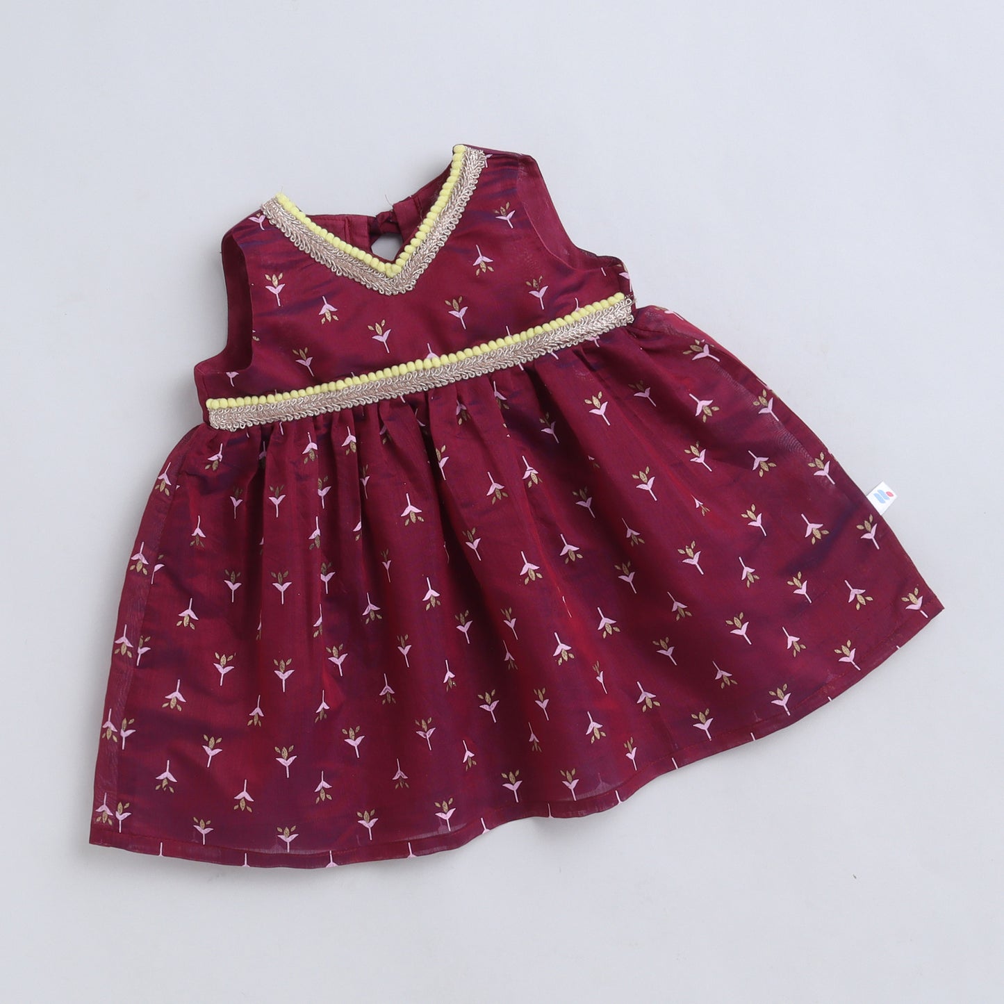 Many Frocks & Chanderi Sleeveless Printed Lace Embellished Knee Length Baby Ethnic Dress - Maroon