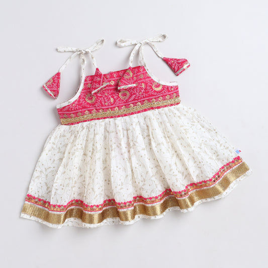 Many Frocks & Chanderi Sleeveless Printed Lace Embellished Knee Length Flared Baby Jhabla Ethnic Dress - Off White & Pink