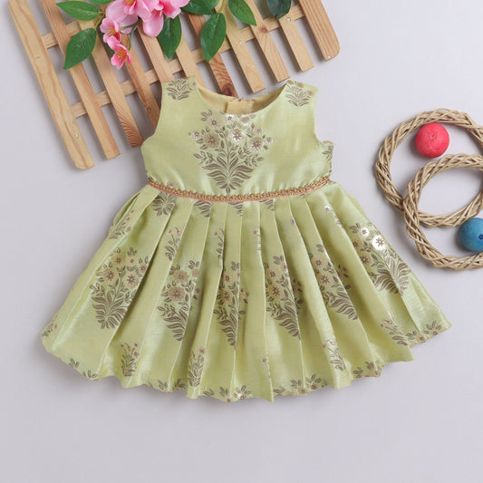 Many Frocks &  Floral Bouquet Knee Length Sleeveless Baby &  Girls  Ethnic Frock - Green