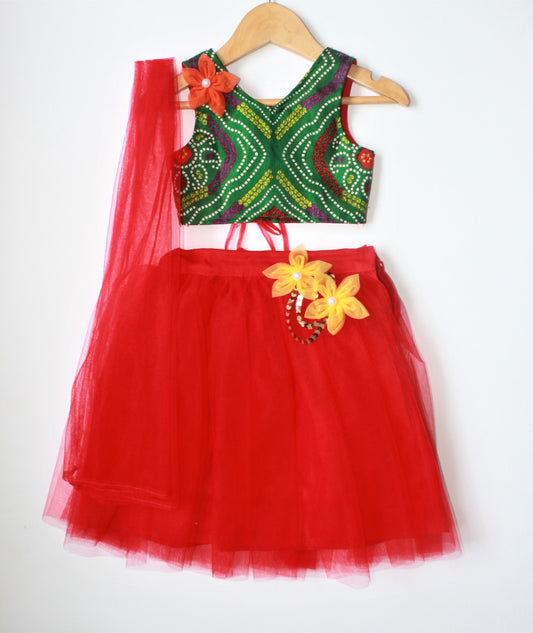 Many frocks & Bandhani Sleeveless Choli With Flared Lehenga & Dupatta - Green & Red