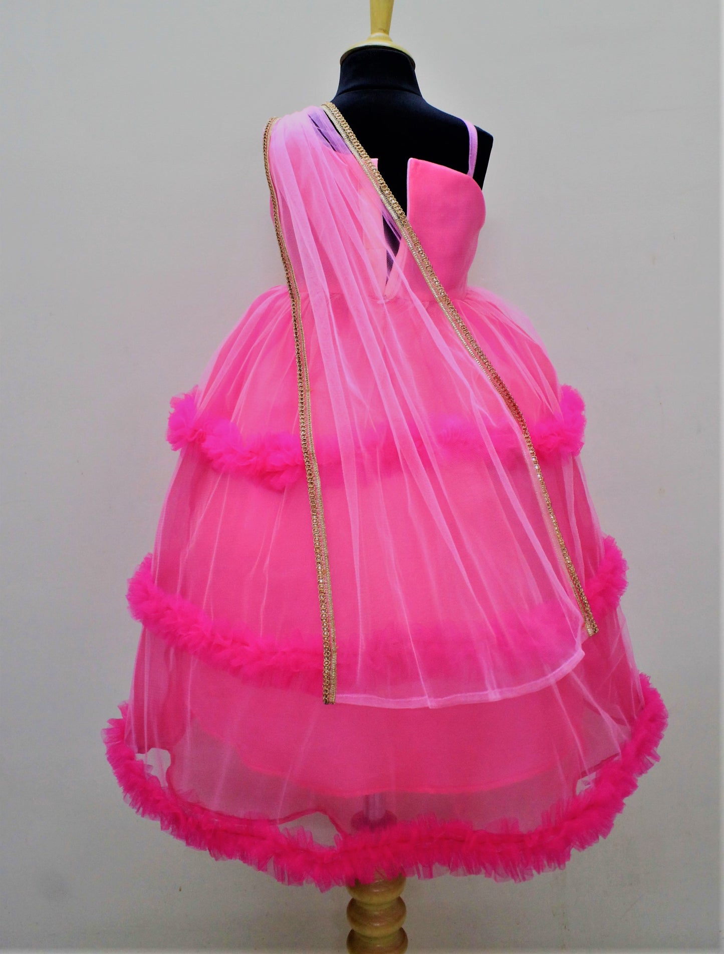 Many Frocks & Sleeveless Dots Print Netted Layered Gown With Attached Dupatta - Pink